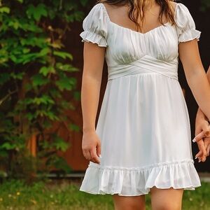 Selfie Leslie White Ruffled Short Sleeve Dress
